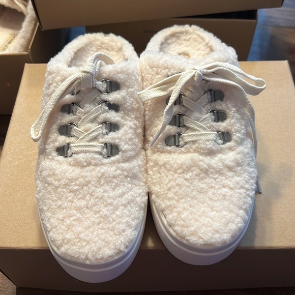 Lucky Brand Lk-tolini - Picture 2 of 10